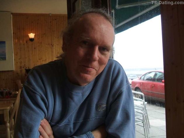 simon195729 - Male