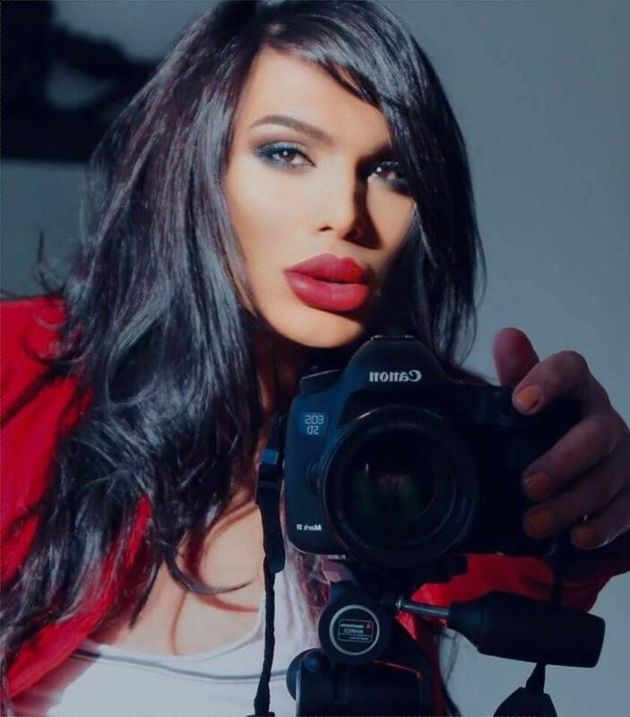 Ellada - Crossdresser