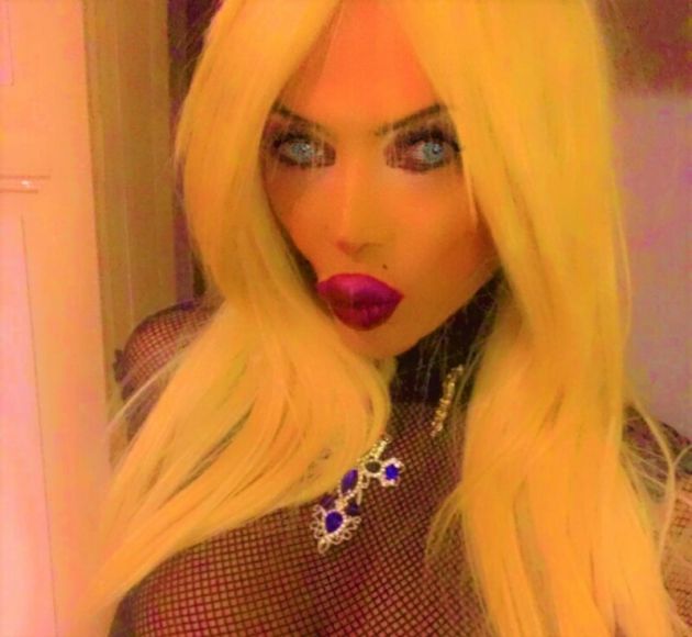 LYANA - Crossdresser