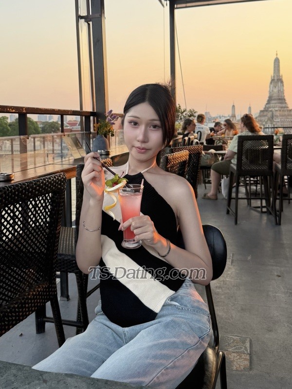 083291mm - Transsexual (Pre-op)