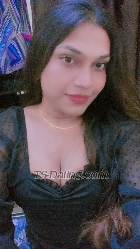 Aamaira - Transsexual (Pre-op)