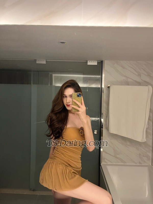 Achi036882 - Transsexual (Pre-op)