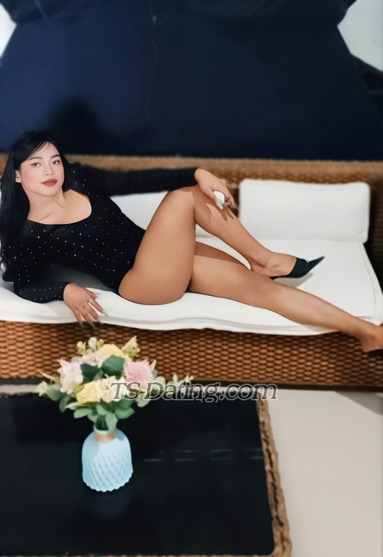 AhsyanaMelody - Transsexual (Pre-op)