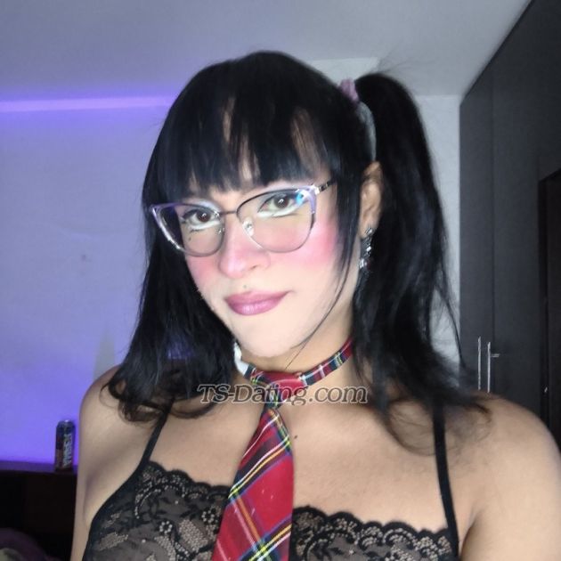 Alisxn - Transsexual (Pre-op)