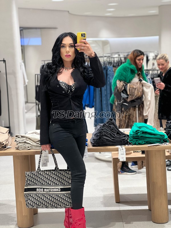 Amanda Vlza - Transsexual (Pre-op)