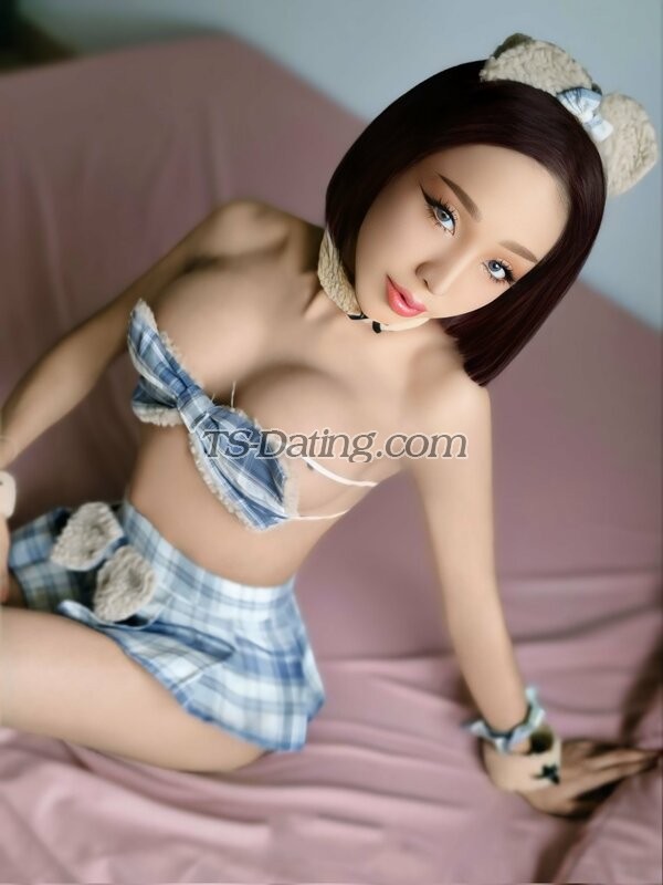 Amily01 - Transsexual (Pre-op)