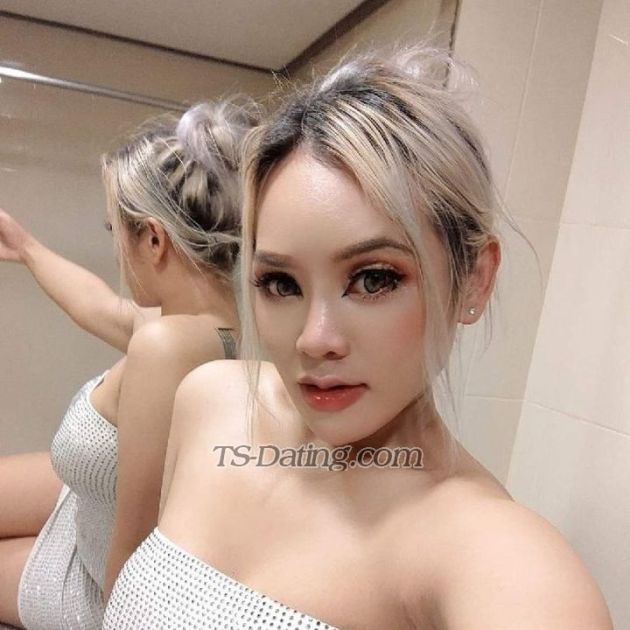 Angiebangkok - Transsexual (Pre-op)