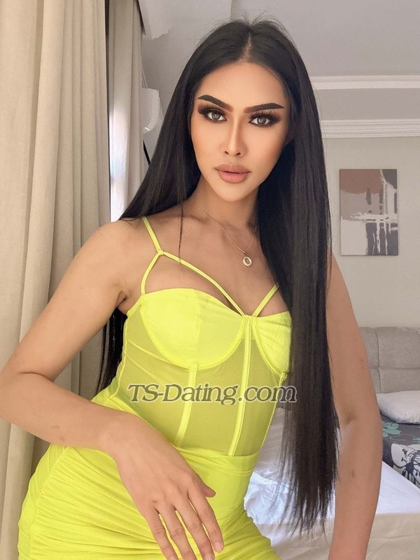 Annasis - Transsexual (Pre-op)