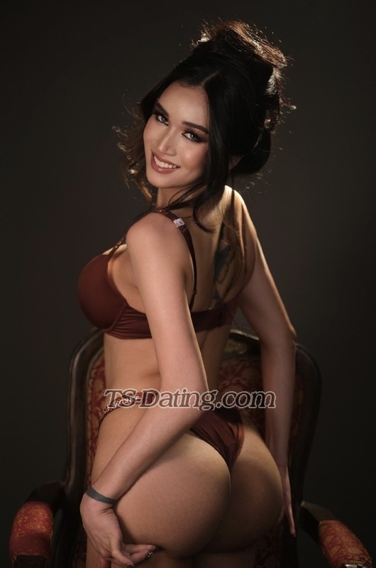 Apphiaxxx - Transsexual (Pre-op)