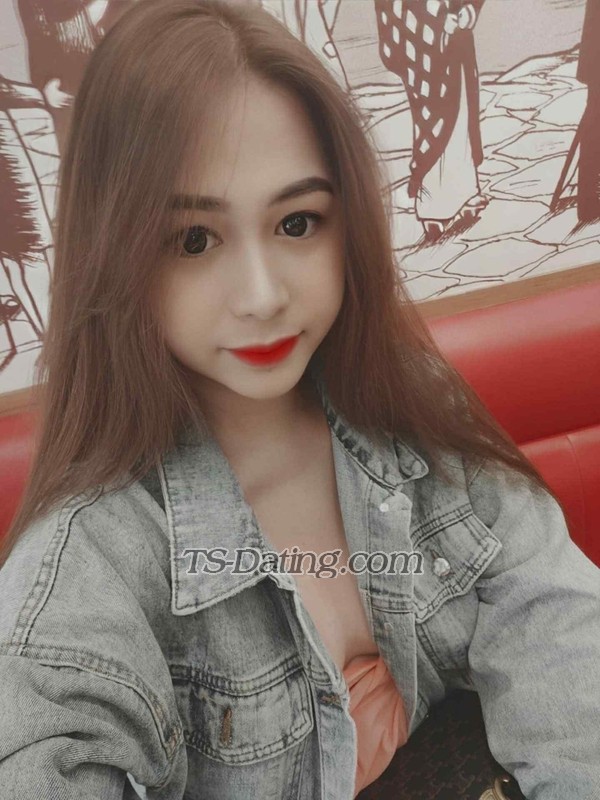 Ayeisha1996 - Transsexual (Pre-op)