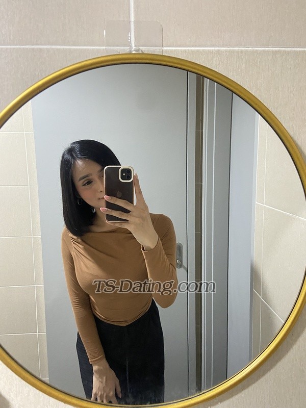 Babyraisya - Transsexual (Pre-op)