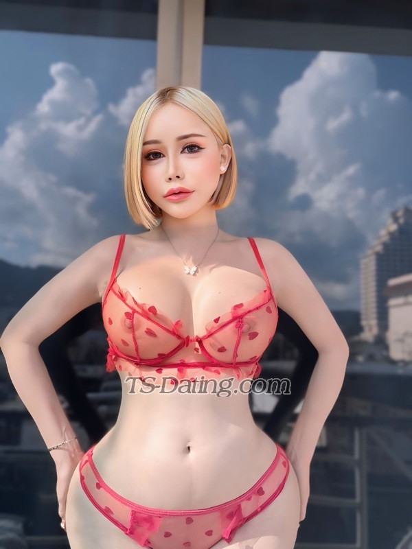 Bella424 - Transsexual (Pre-op)