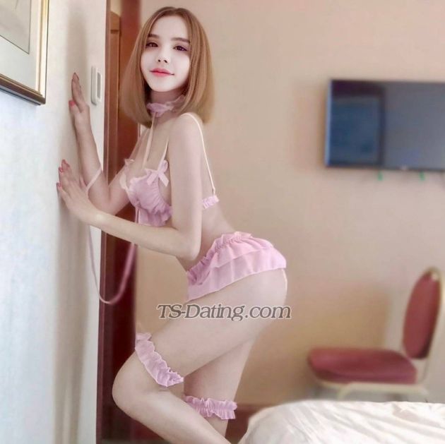 Bellachad399 - Transsexual (Pre-op)