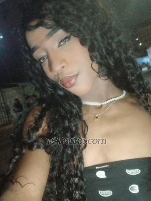 Briannys Leal - Transsexual (Pre-op)
