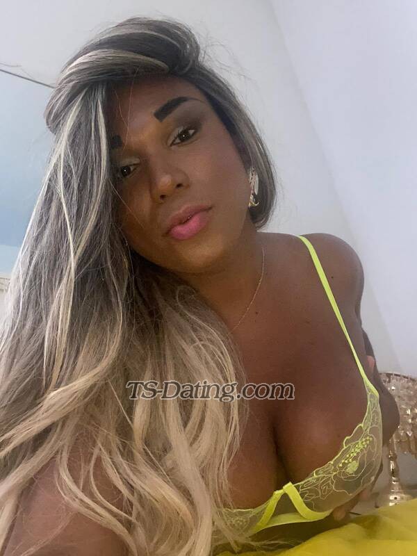 CAMILA TS BR - Transsexual (Pre-op)