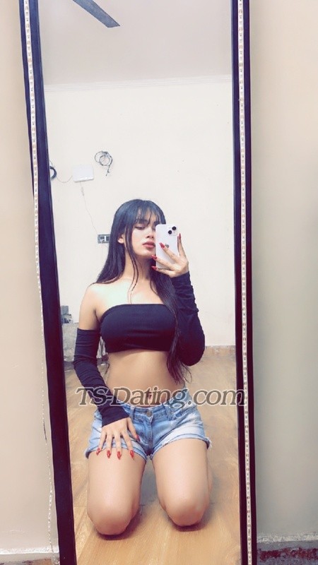 Carla 009 - Transsexual (Pre-op)