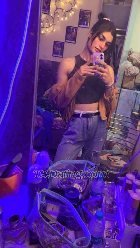 Chahatqueen - Transsexual (Pre-op)