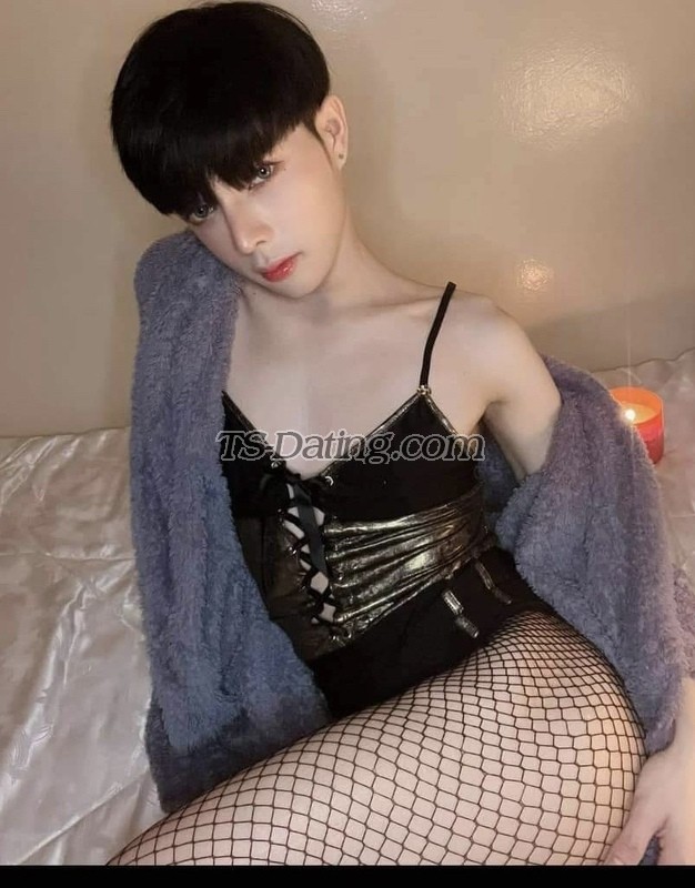 Crossdress000 - Transsexual (Pre-op)