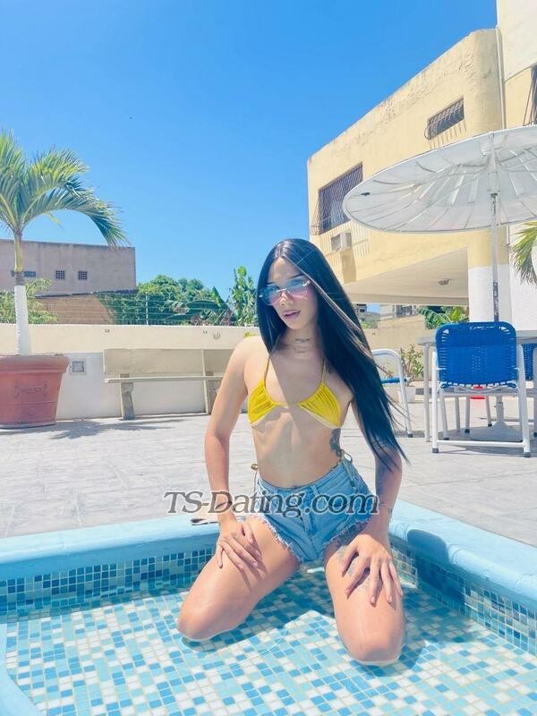 Danna Vene - Transsexual (Pre-op)
