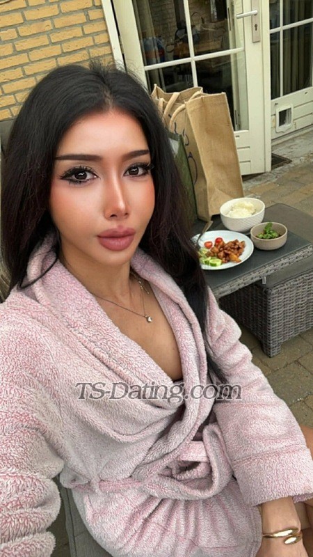 DolphinPink - Transsexual (Pre-op)