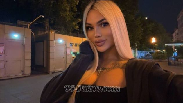 EllaVIP - Transsexual (Pre-op)