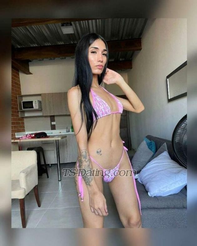 Evelyn Gaviri - Transsexual (Pre-op)