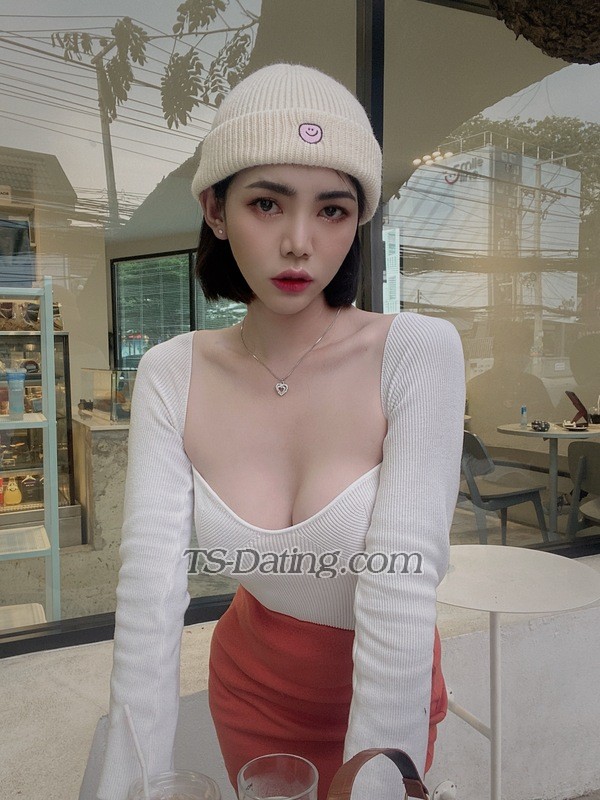 Fayefaye - Transsexual (Pre-op)