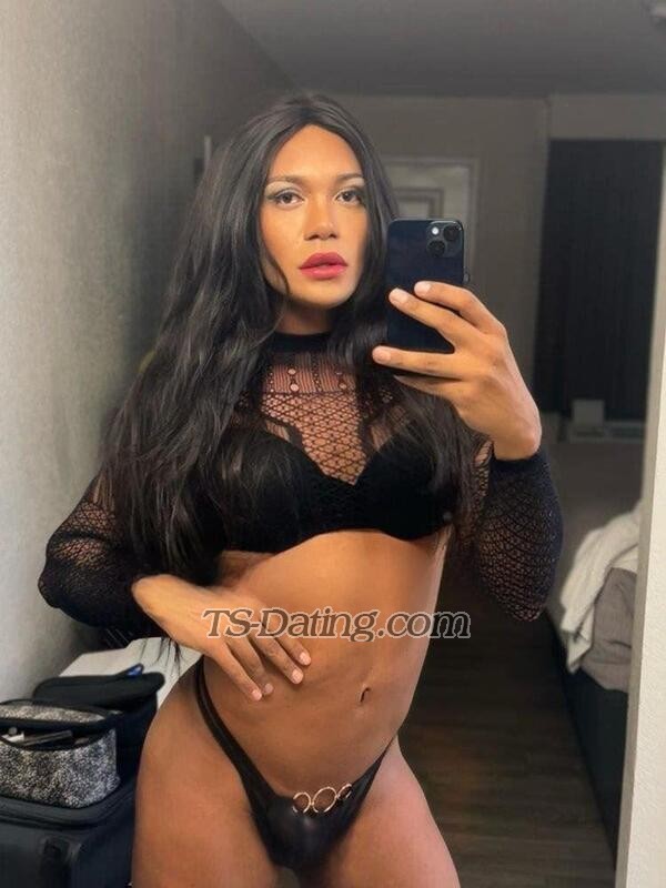 GABRIELY Back - Transsexual (Pre-op)