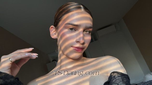 Gracee - Transsexual (Pre-op)