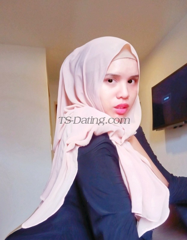 Hana Liya - Transsexual (Pre-op)