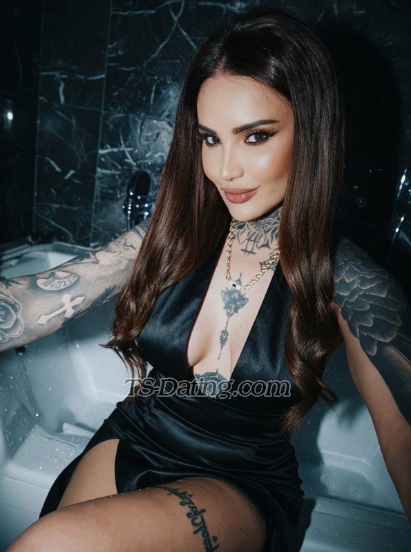 Haziran - Transsexual (Pre-op)