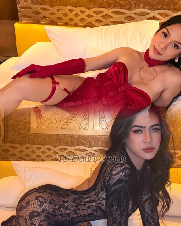 HeraLicious - Transsexual (Pre-op)