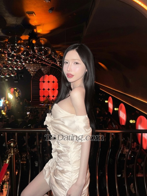 Irin19z - Transsexual (Pre-op)