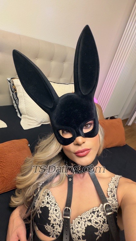 Isabella 21 - Crossdresser