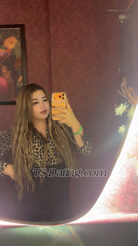 Isha Queen - Transsexual (Pre-op)