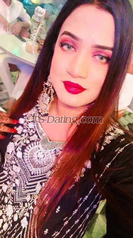 Isshani Queen - Transsexual (Pre-op)