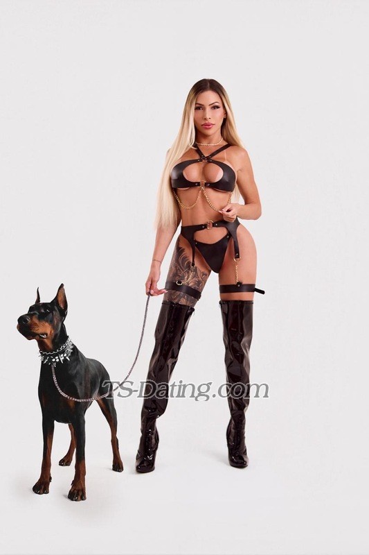 Karolscarllet - Transsexual (Pre-op)