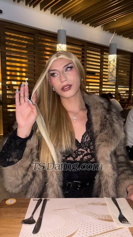 KattDemon - Transsexual (Pre-op)