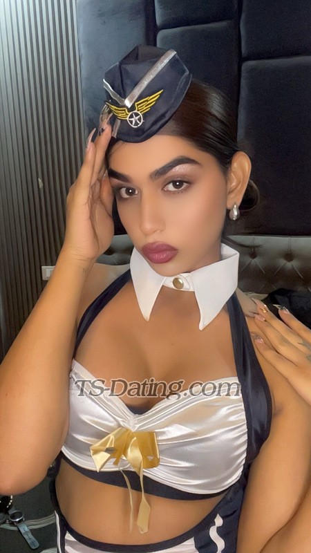 Kiara25 - Transsexual (Pre-op)