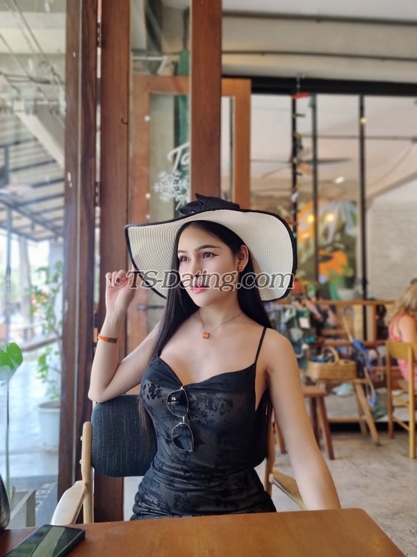 LIMIN99 - Transsexual (Pre-op)
