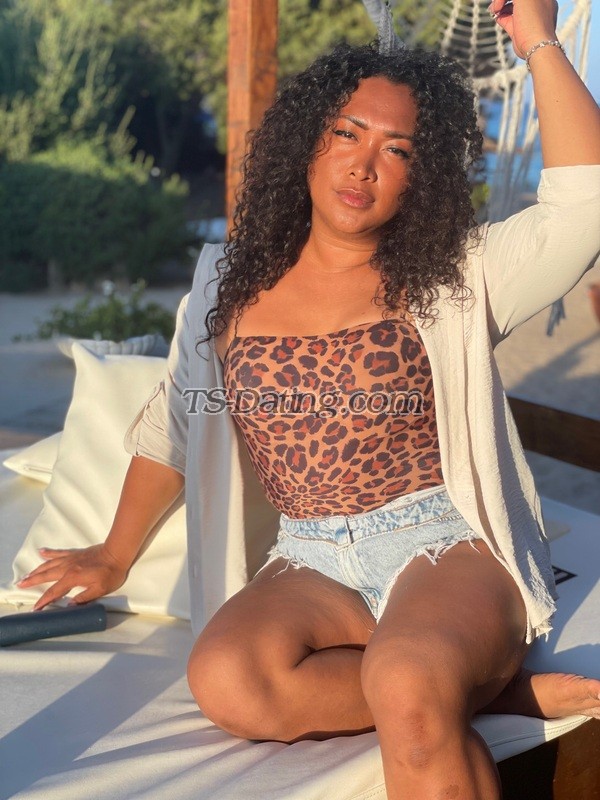 LadyboyOrnusa - Transsexual (Pre-op)