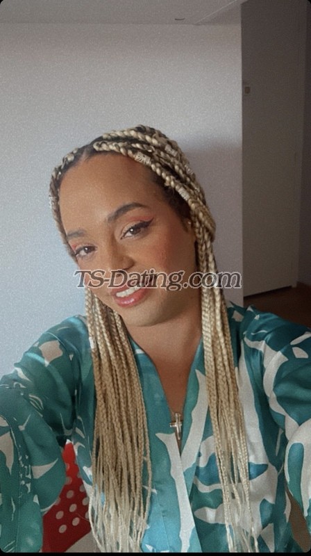 Leonasex - Transsexual (Pre-op)