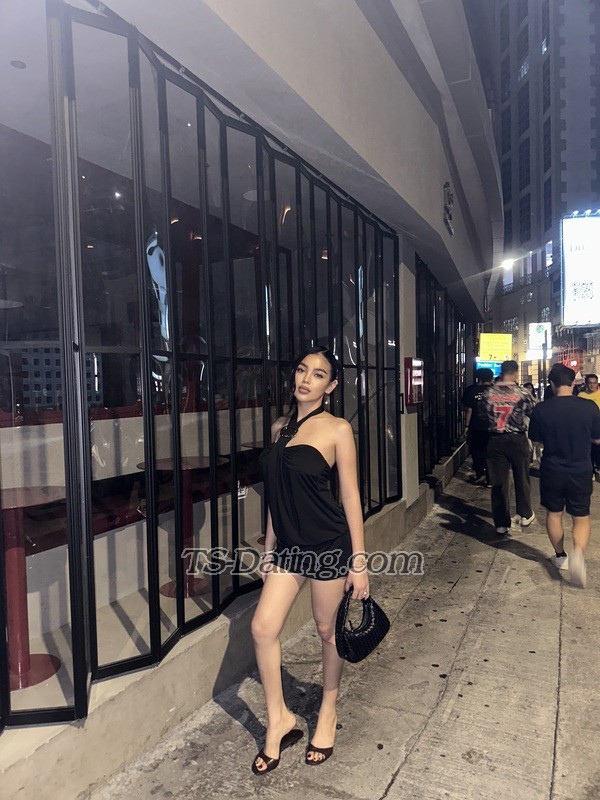 LizMarroquin - Transsexual (Pre-op)