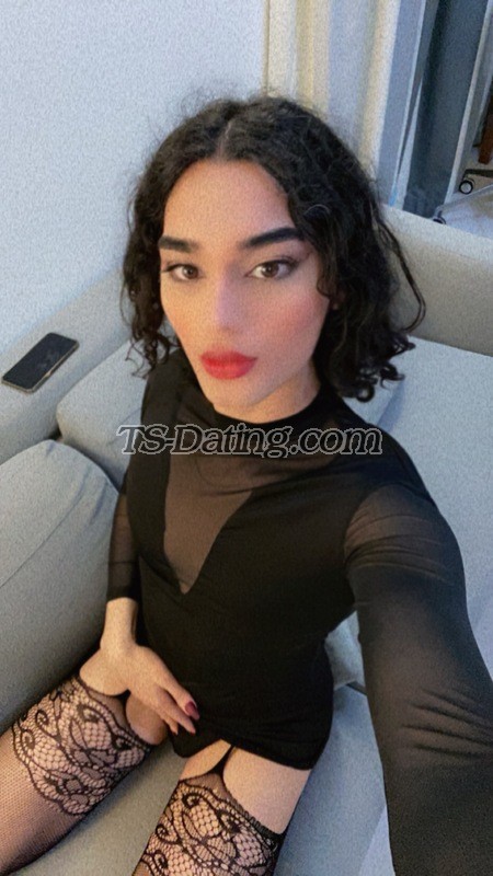 Lunalu - Transsexual (Pre-op)