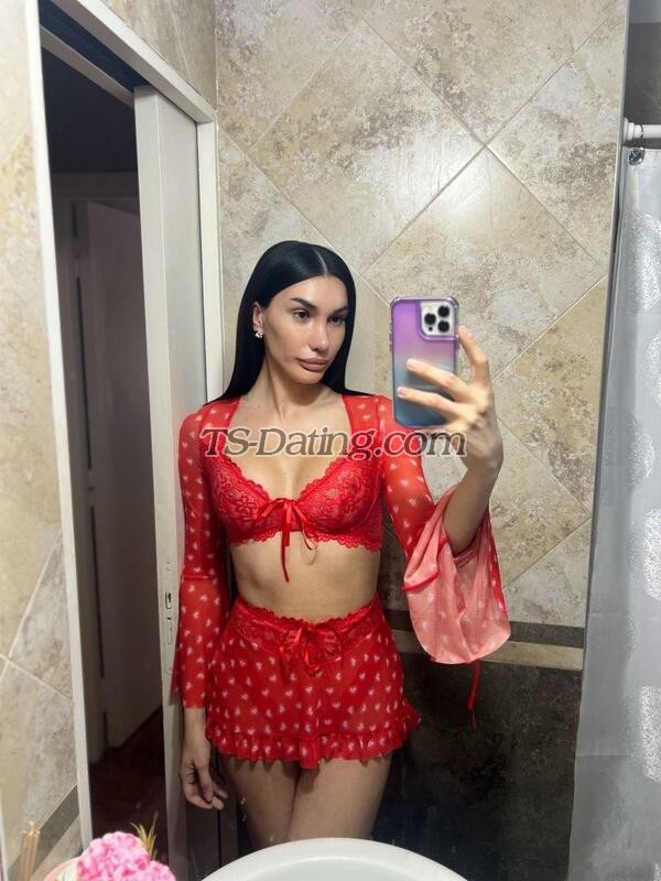 Luz C - Transsexual (Pre-op)