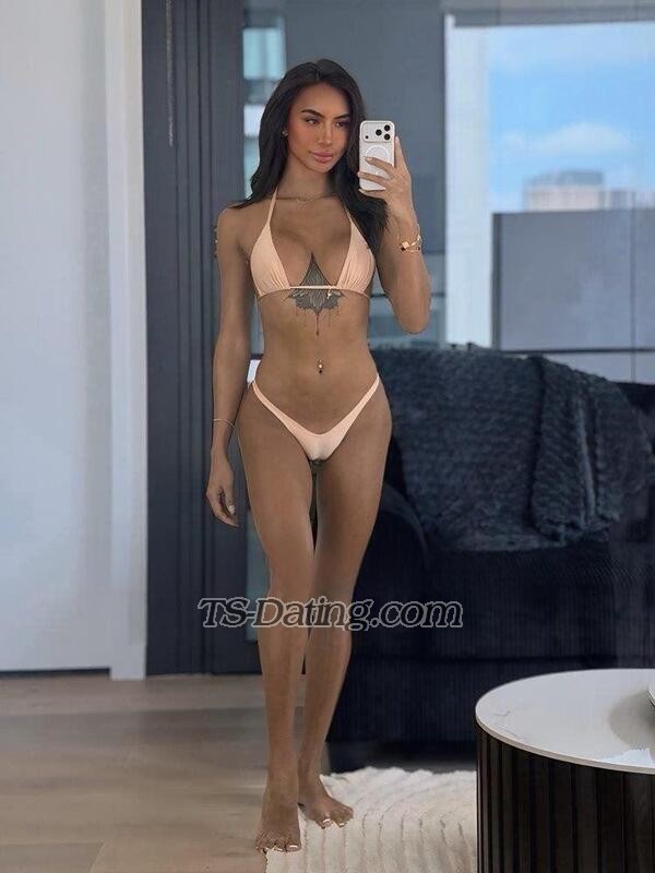 Maddy Perez - Transsexual (Pre-op)