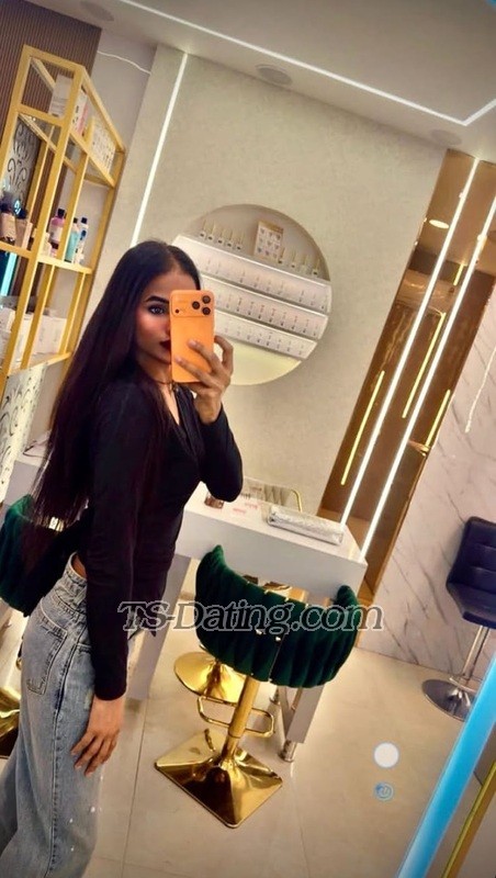 Mahi18 - Transsexual (Pre-op)