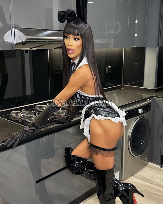 ManelykXXL - Crossdresser