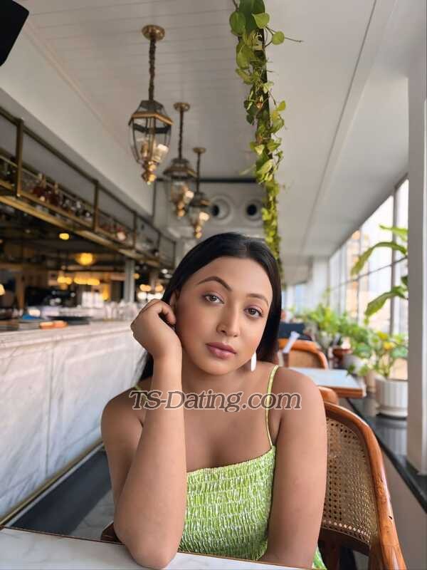 Mishti25 - Transsexual (Pre-op)