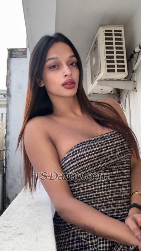 Ms shweta - Transsexual (Pre-op)